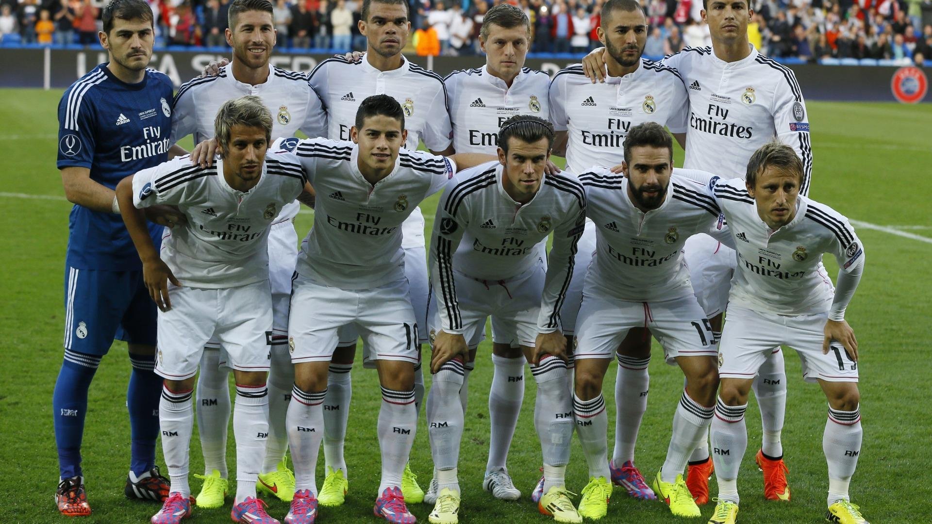 milan-足球盛事热情洋溢，观众尽情欢笑，足球盛筵